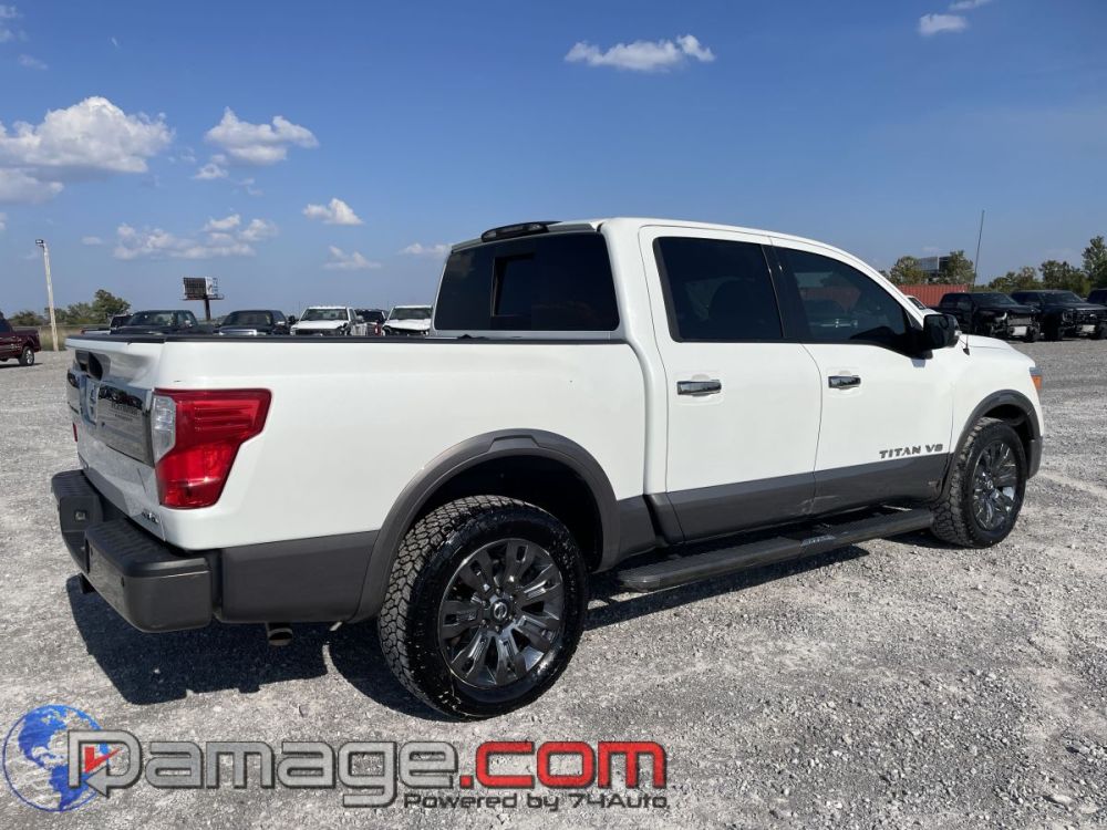 2018 Nissan Titan Crewcab 4X4 Platinum Reserve - photo 6