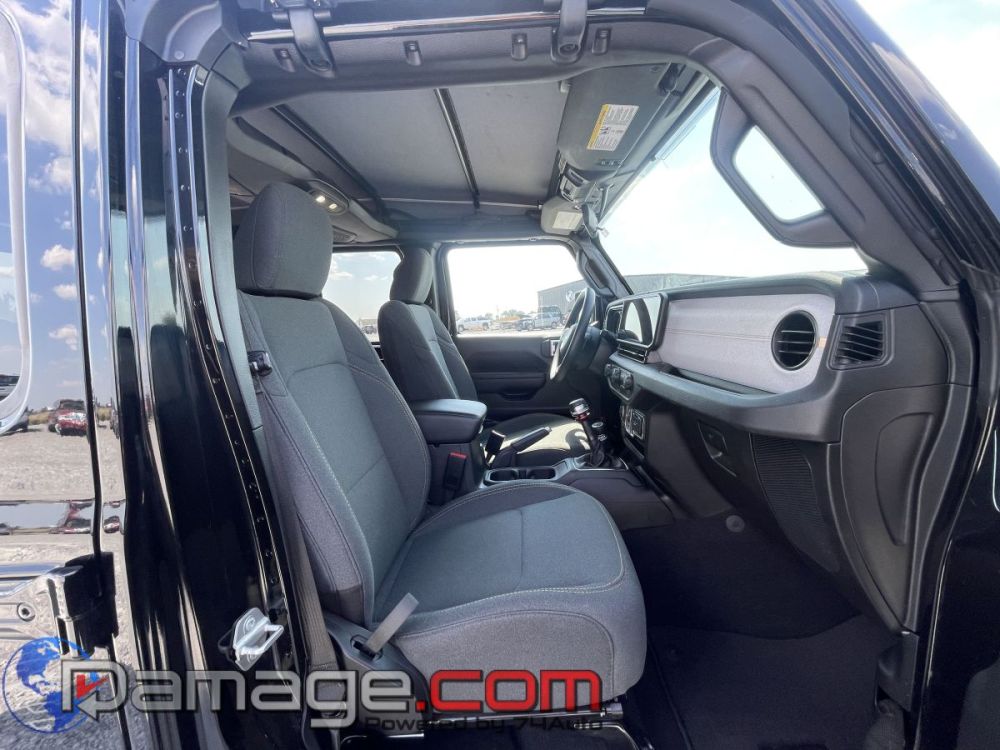 2025 Jeep Wrangler Unlimited 4X4 - photo 12