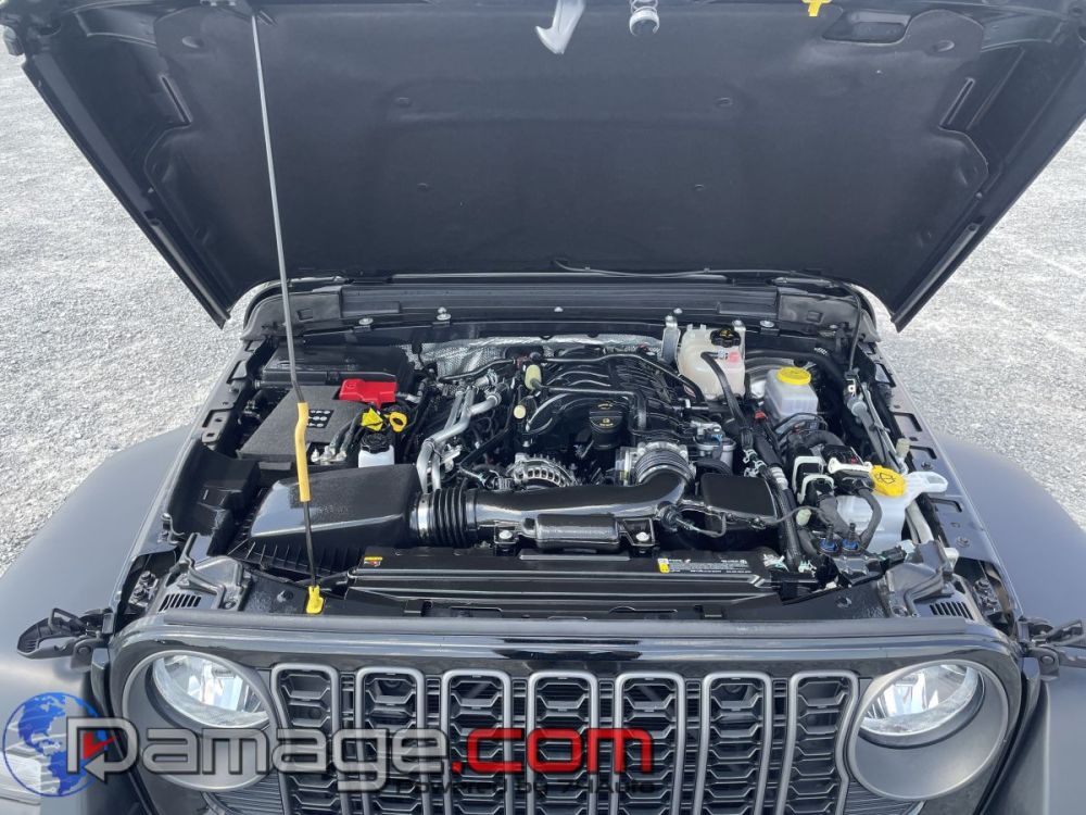 2025 Jeep Wrangler Unlimited 4X4 - photo 9