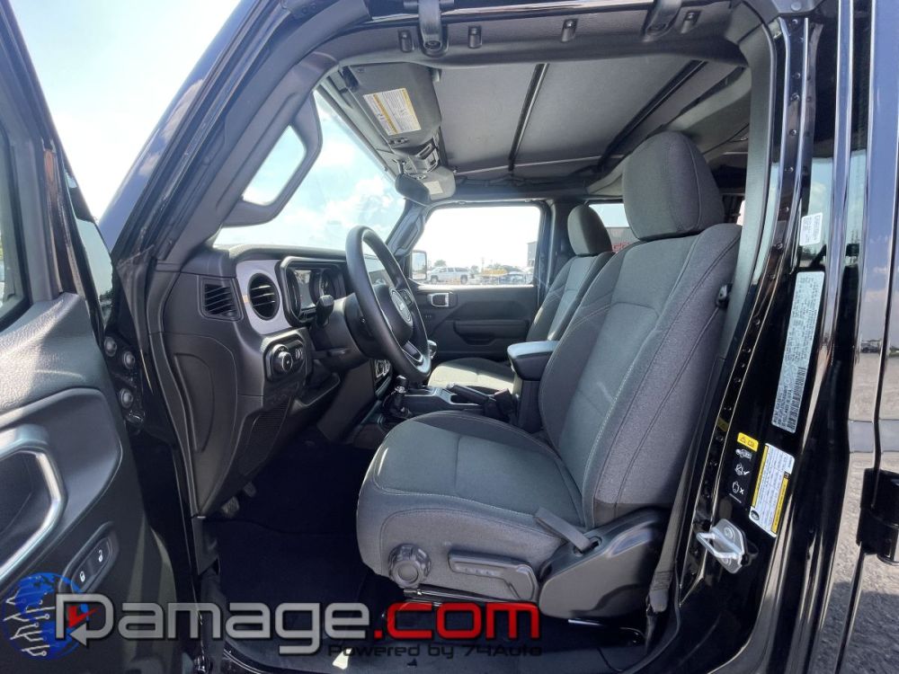 2025 Jeep Wrangler Unlimited 4X4 - photo 10