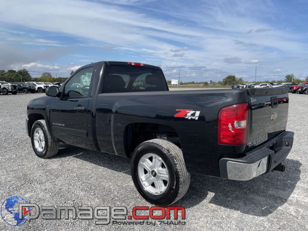 2013 Chevrolet Silverado 1500 RegCab 4X4 - photo 5