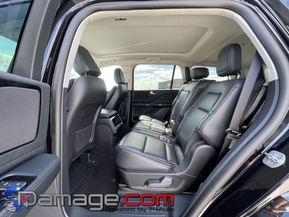 2026 Lincoln Aviator Livery AWD - photo 11