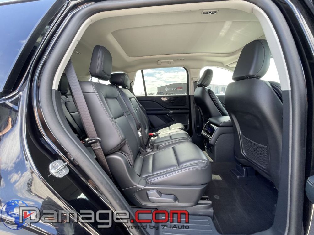 2026 Lincoln Aviator Livery AWD - photo 13