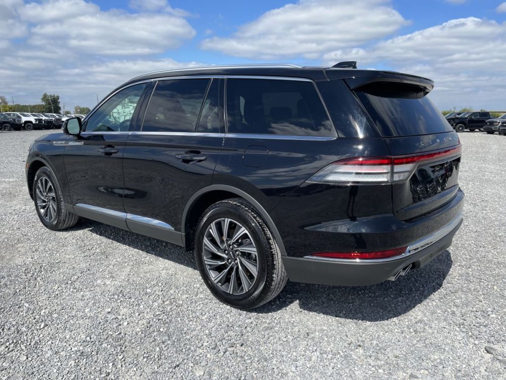 2026 Lincoln Aviator Livery AWD - photo 5
