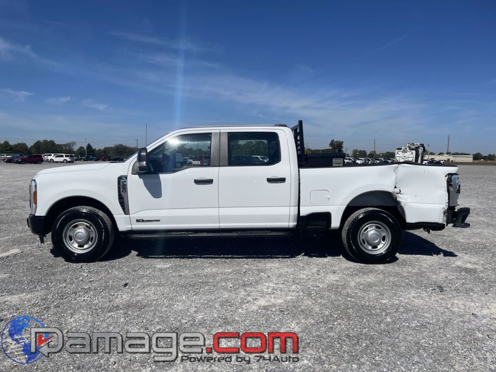2025 Ford F-250 Crewcab RWD Diesel - photo 3