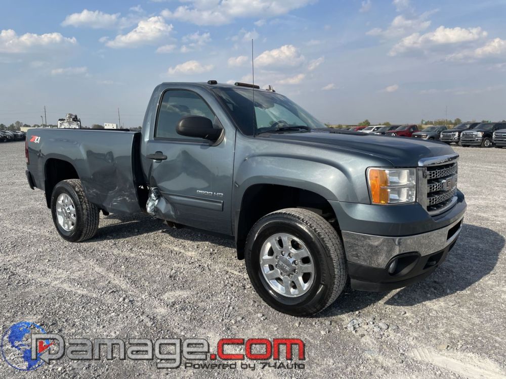 2013 GMC Sierra 2500 RegCab 4X4 - photo 2