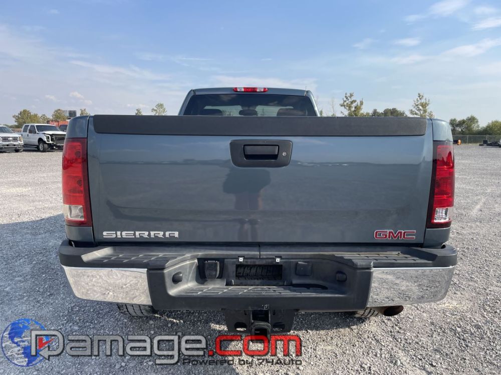 2013 GMC Sierra 2500 RegCab 4X4 - photo 7