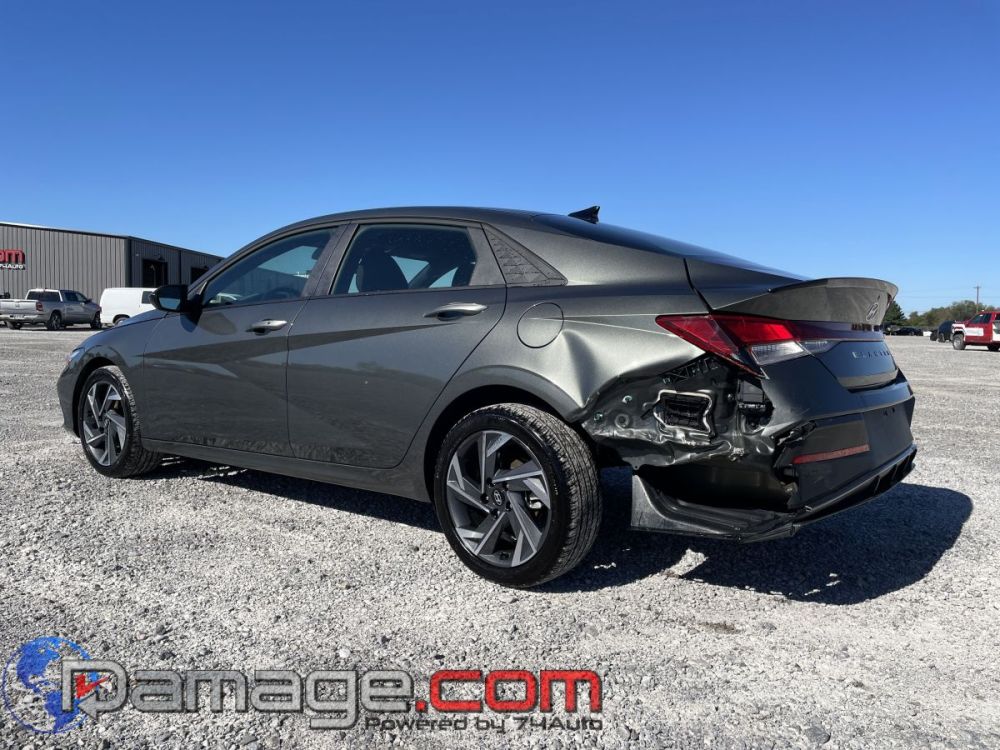 2025 Hyundai Elantra SEL Sport - photo 6