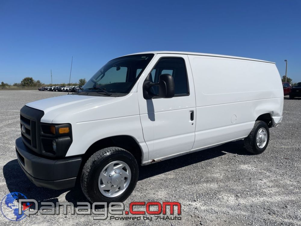 2009 Ford E-150 - photo 2