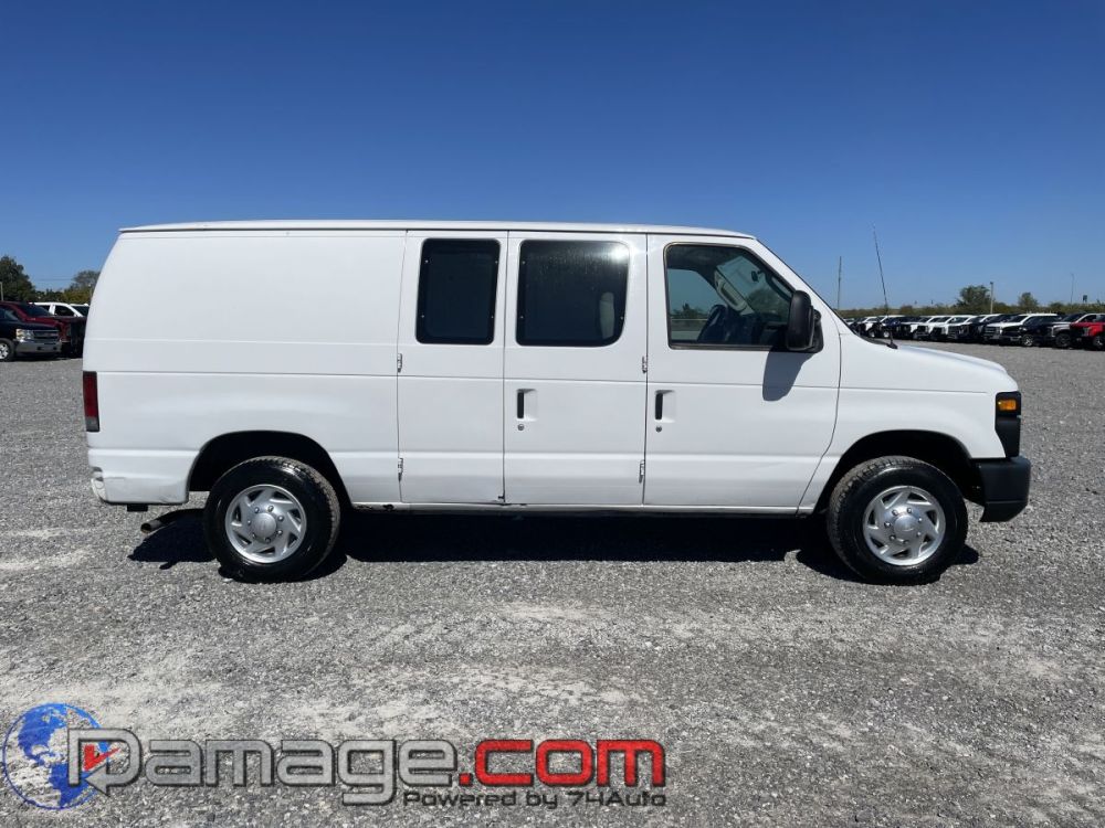 2009 Ford E-150 - photo 3