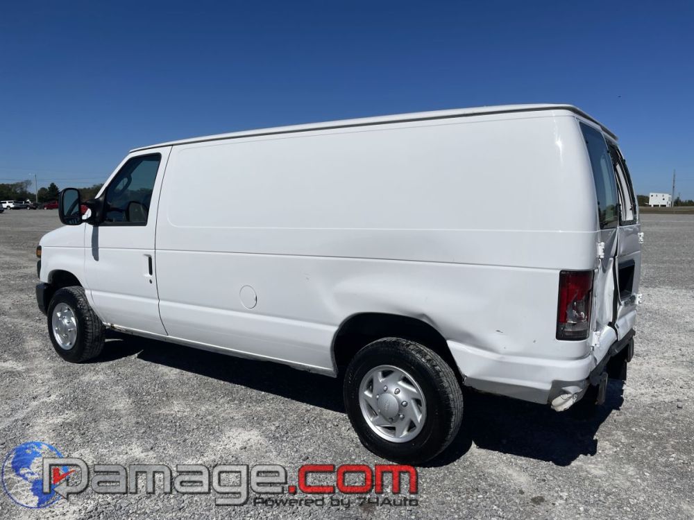 2009 Ford E-150 - photo 6