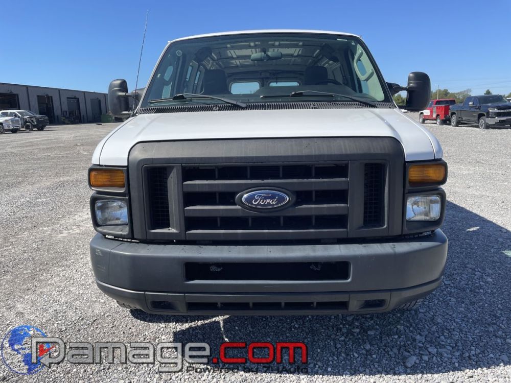 2009 Ford E-150 - photo 8