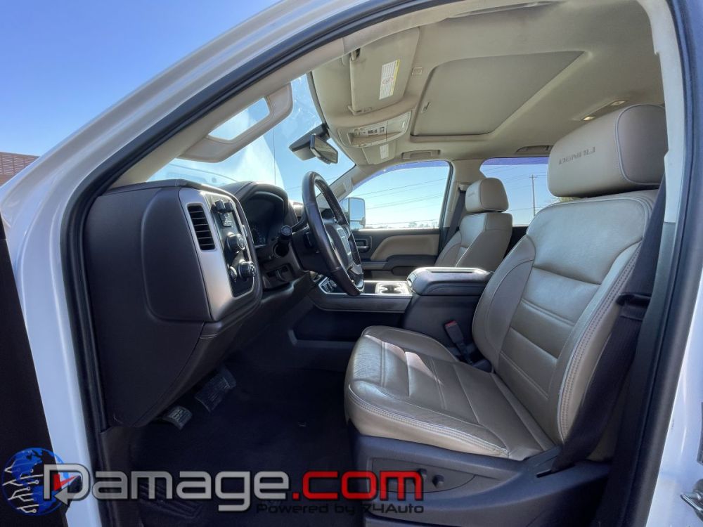 2019 GMC Sierra 3500 Crewcab 4X4 Denali Diesel - photo 10