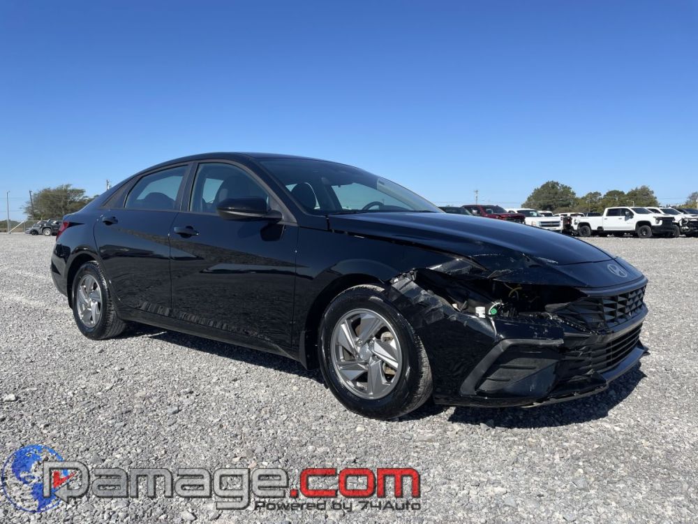 2025 Hyundai Elantra SE - photo 2