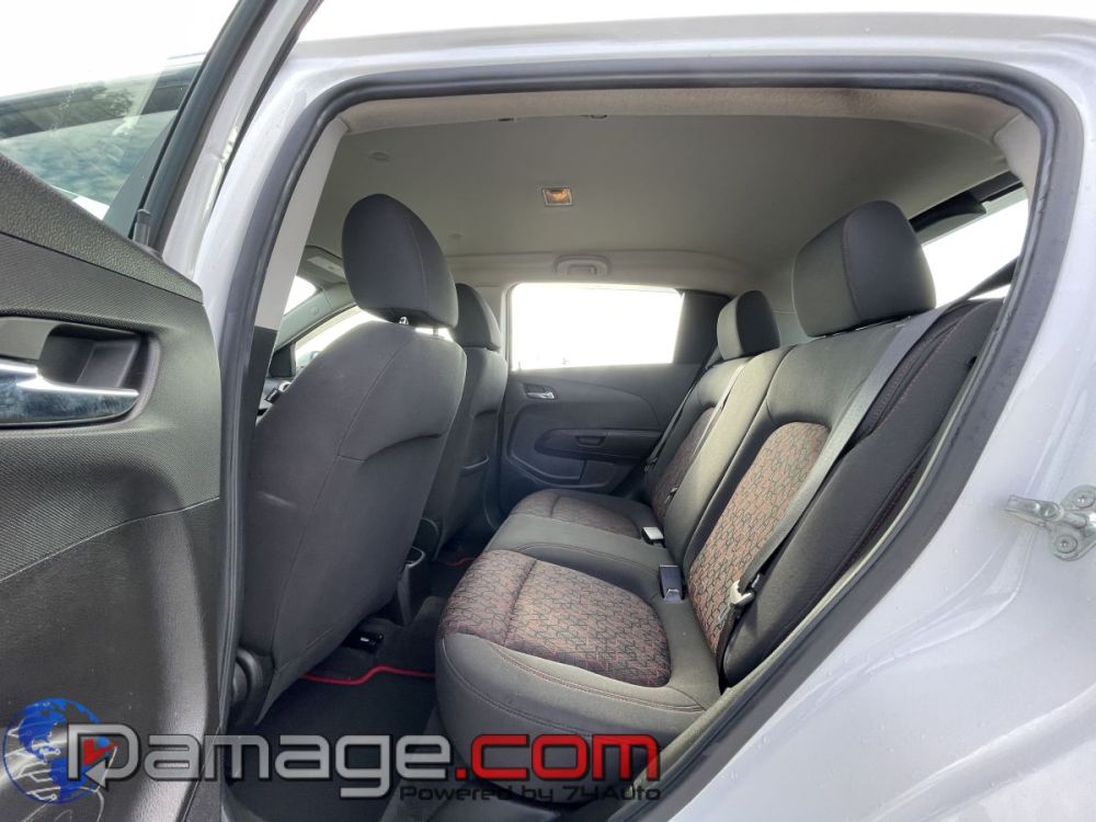 2018 Chevrolet Sonic LT - photo 13