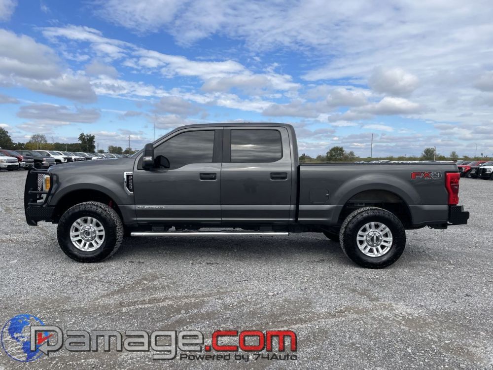 2017 Ford F-250 Crewcab 4X4 Diesel - photo 3