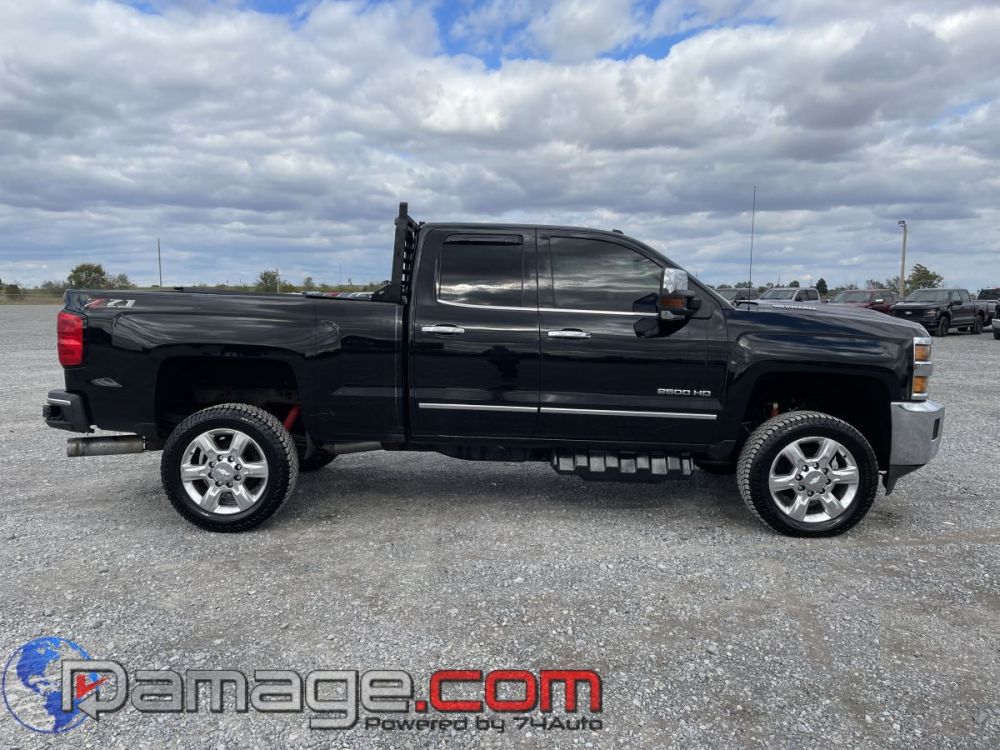 2018 Chevrolet Silverado 2500 Crewcab 4X4 LTZ Diesel - photo 3