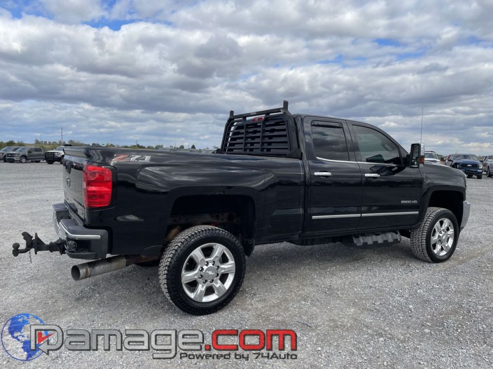 2018 Chevrolet Silverado 2500 Crewcab 4X4 LTZ Diesel - photo 5