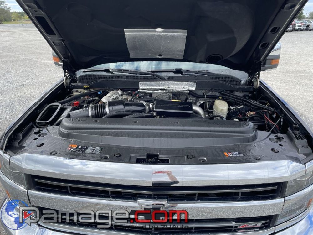 2018 Chevrolet Silverado 2500 Crewcab 4X4 LTZ Diesel - photo 9