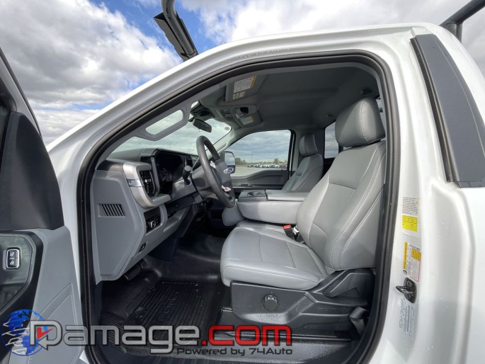 2025 Ford F-250 RegCab RWD - photo 10