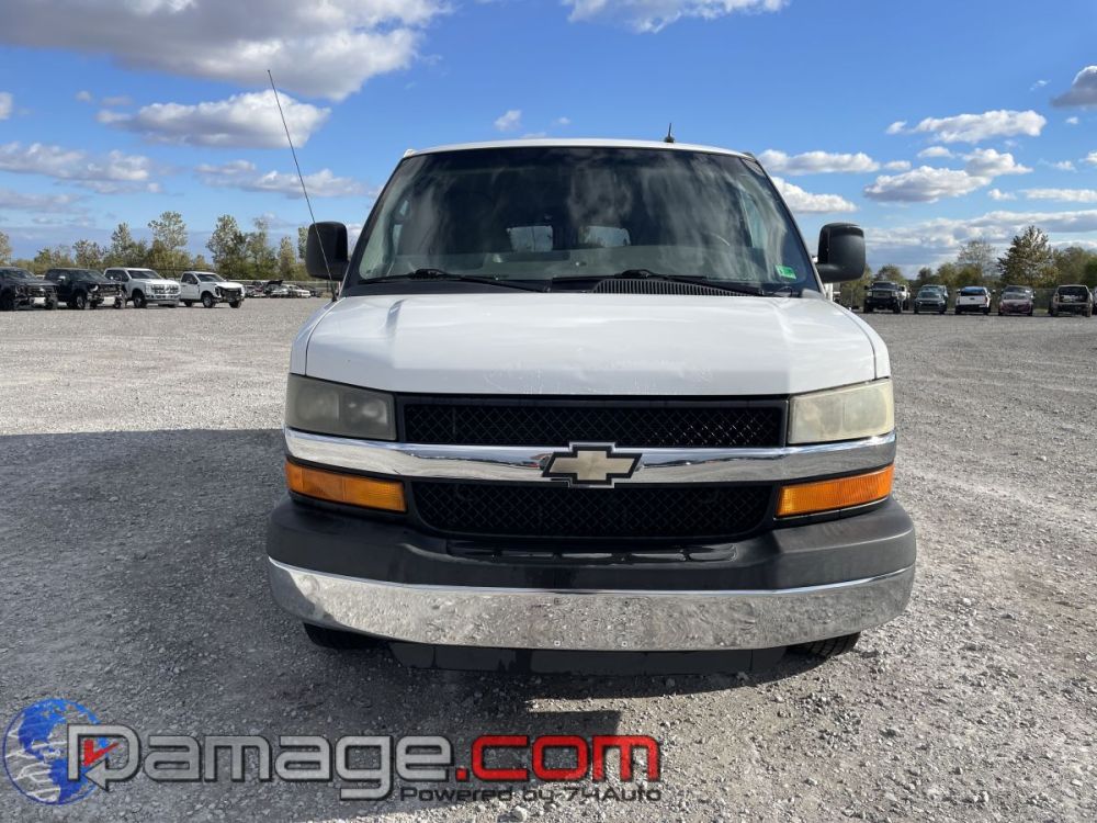 2014 Chevrolet Express - photo 8