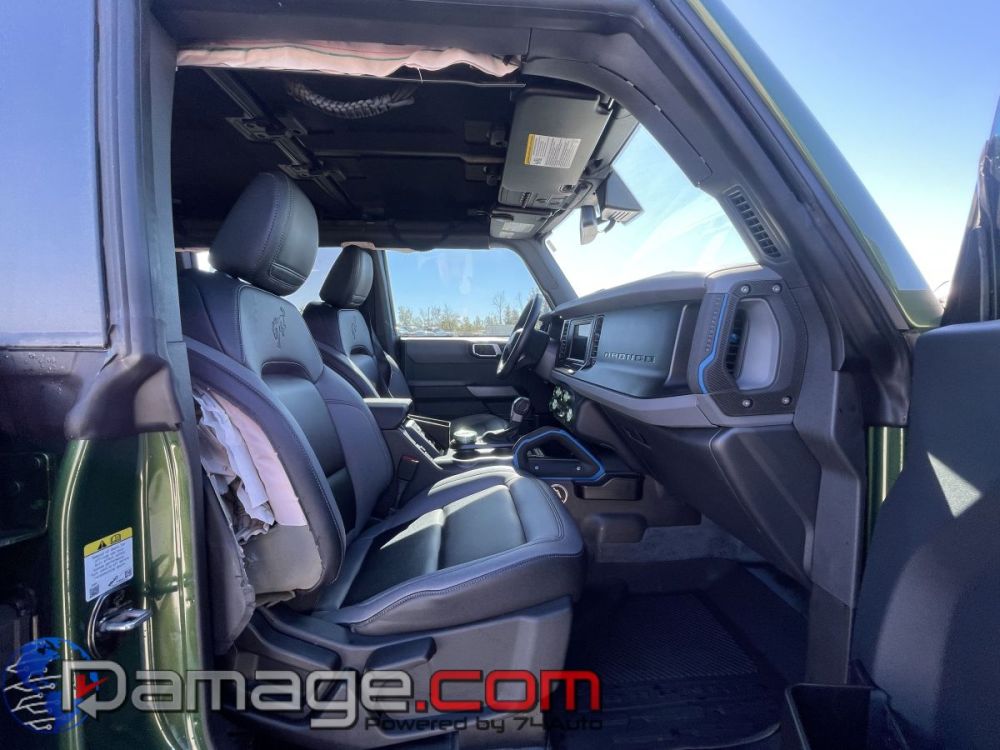 2023 Ford Bronco Black-Diamond 4X4 - photo 11