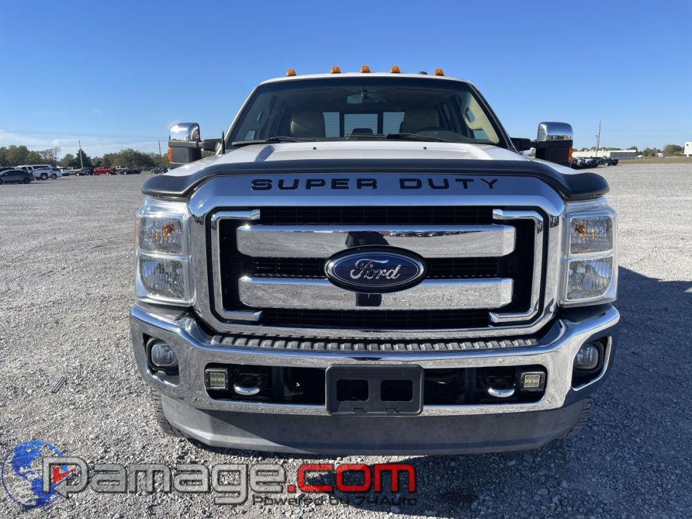 2014 Ford F-350 Crewcab 4X4 Lariat Diesel - photo 8