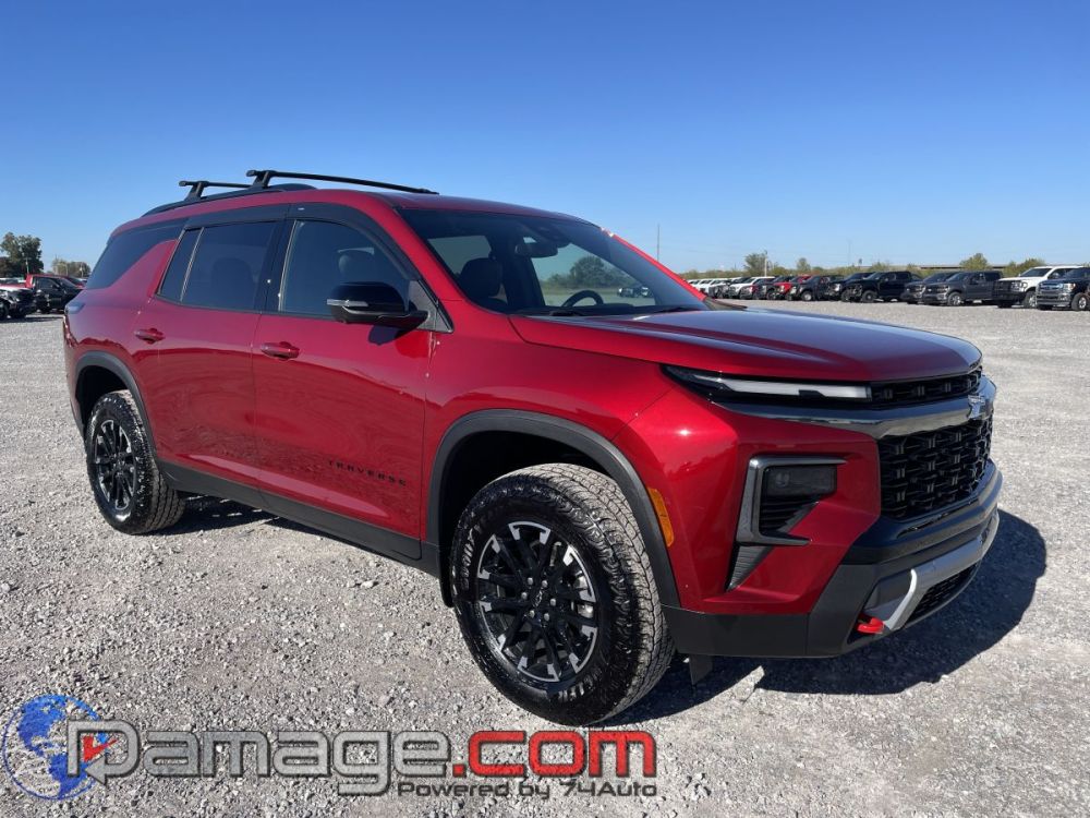 2025 Chevrolet Traverse Z71 AWD - photo 1