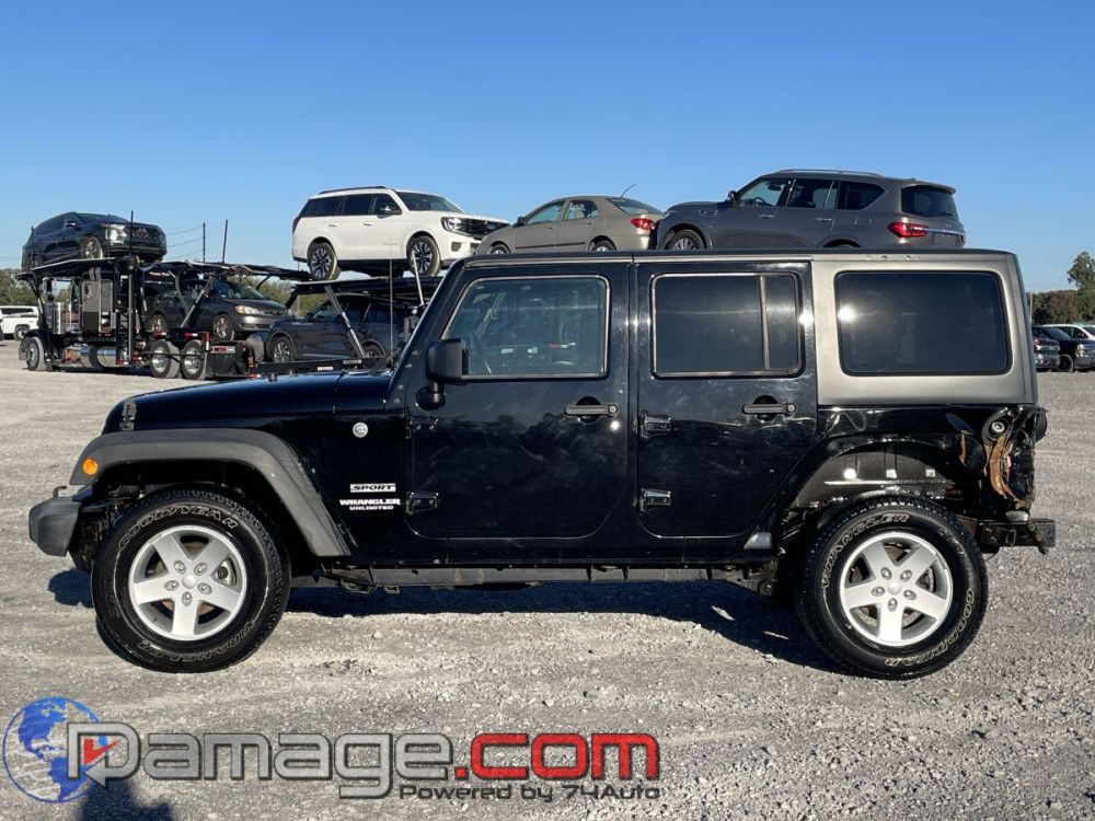 2016 Jeep Wrangler Unlimited 4X4 - photo 4