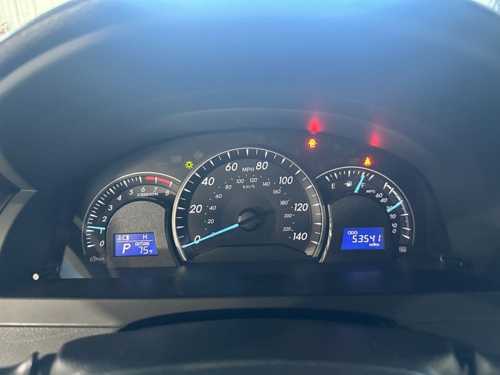 2013 Toyota Camry LE - photo 14