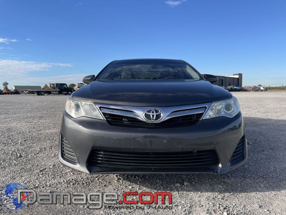 2013 Toyota Camry LE - photo 8