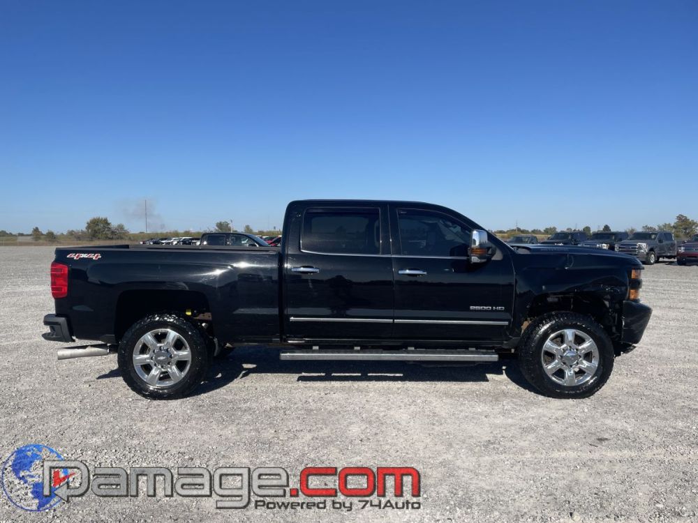 2017 Chevrolet Silverado 2500 Crewcab 4X4 LTZ Diesel - photo 4