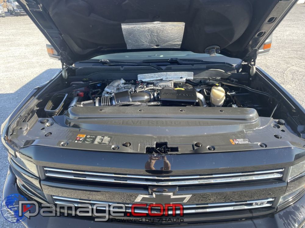 2017 Chevrolet Silverado 2500 Crewcab 4X4 LTZ Diesel - photo 9