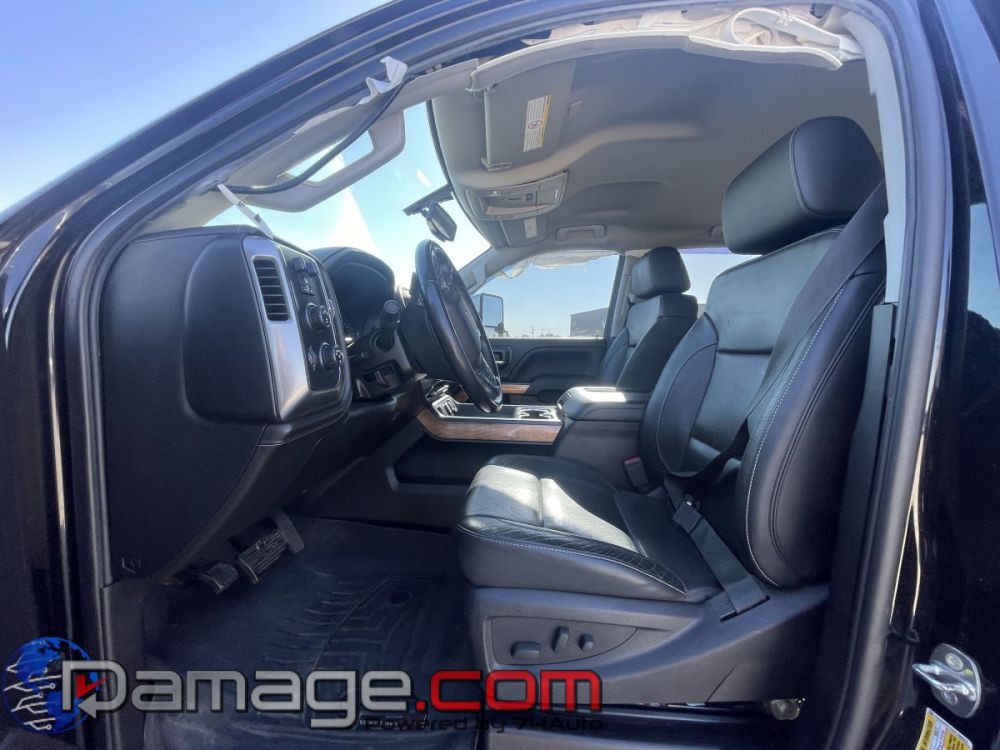 2017 Chevrolet Silverado 2500 Crewcab 4X4 LTZ Diesel - photo 10