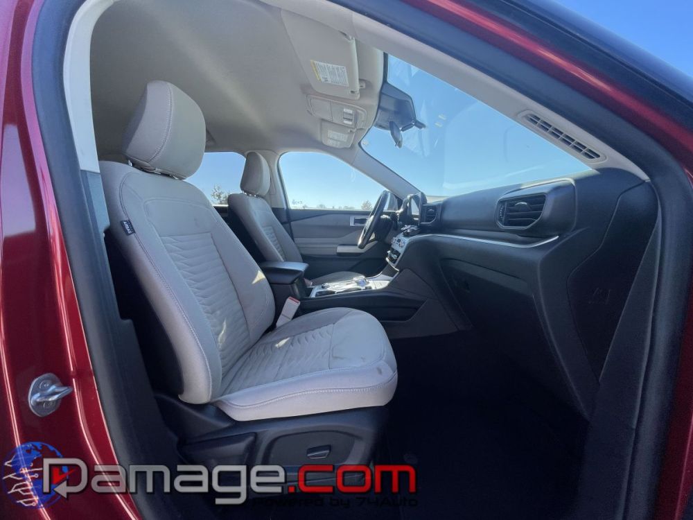 2020 Ford Explorer XLT 4X4 - photo 11