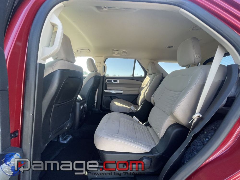 2020 Ford Explorer XLT 4X4 - photo 12