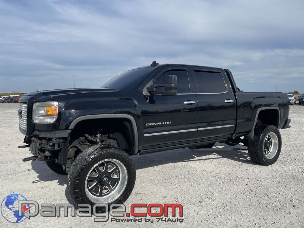 2016 GMC Sierra 2500 Crewcab 4X4 Denali Diesel Lifted - photo 1