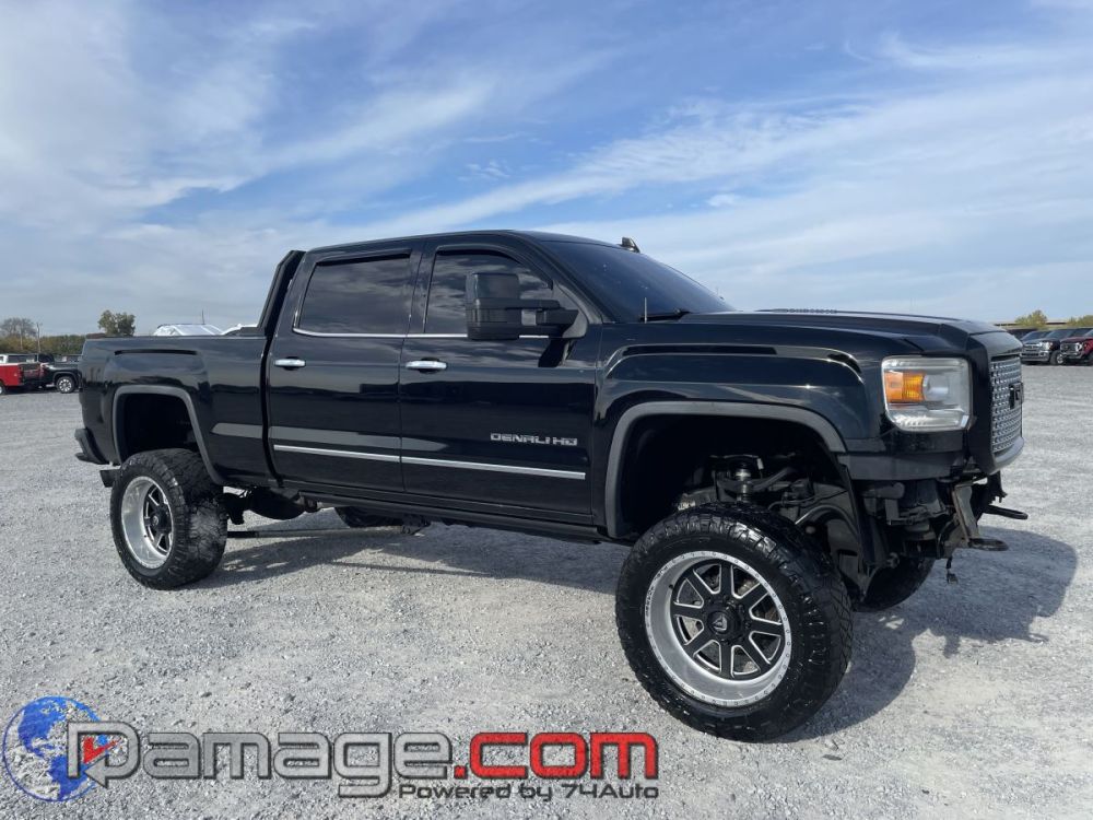 2016 GMC Sierra 2500 Crewcab 4X4 Denali Diesel Lifted - photo 2