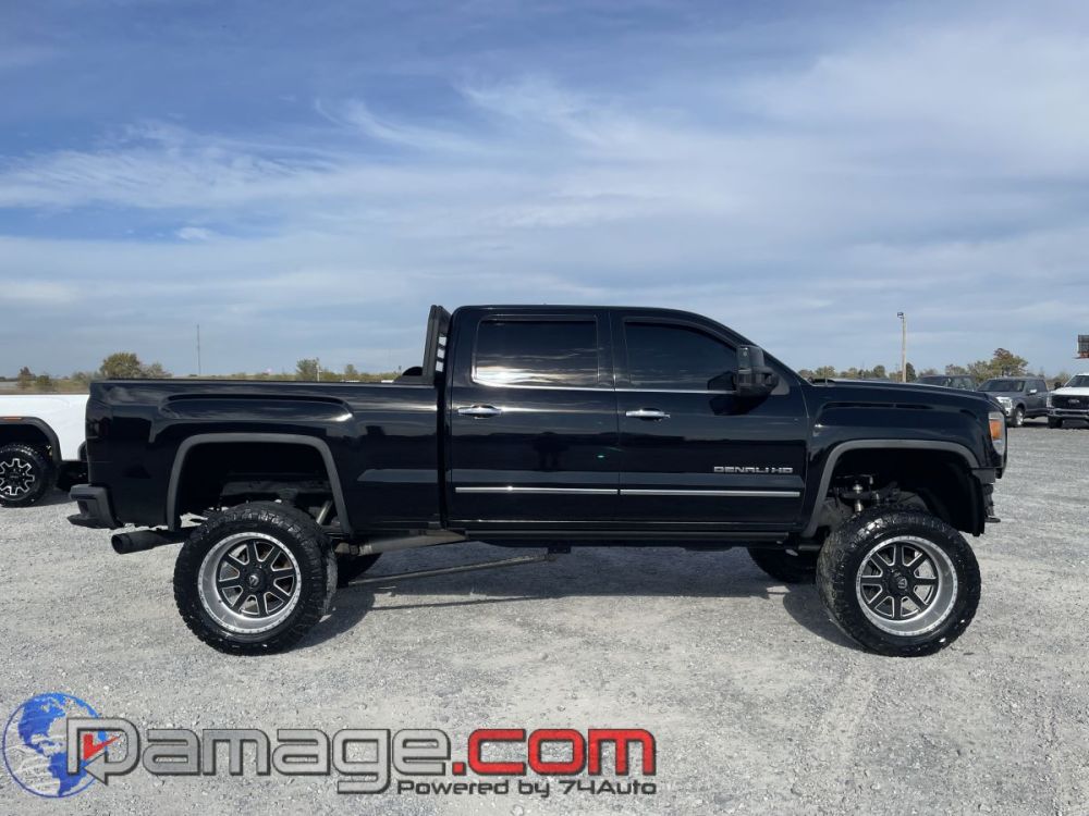 2016 GMC Sierra 2500 Crewcab 4X4 Denali Diesel Lifted - photo 4
