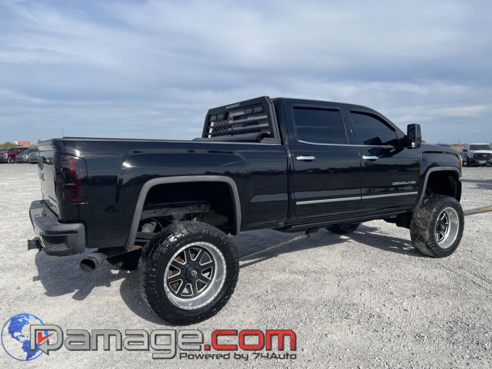 2016 GMC Sierra 2500 Crewcab 4X4 Denali Diesel Lifted - photo 6
