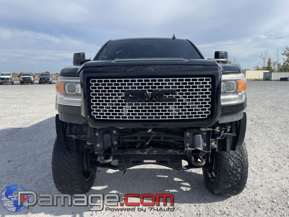 2016 GMC Sierra 2500 Crewcab 4X4 Denali Diesel Lifted - photo 8
