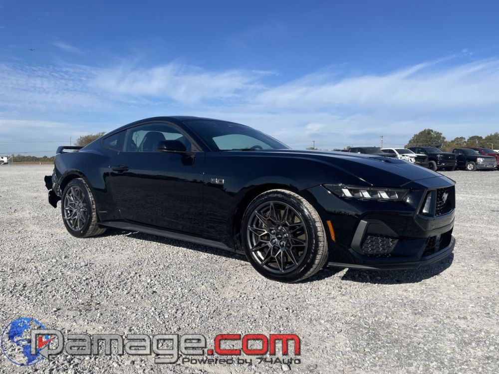 2024 Ford Mustang GT Premium - photo 2