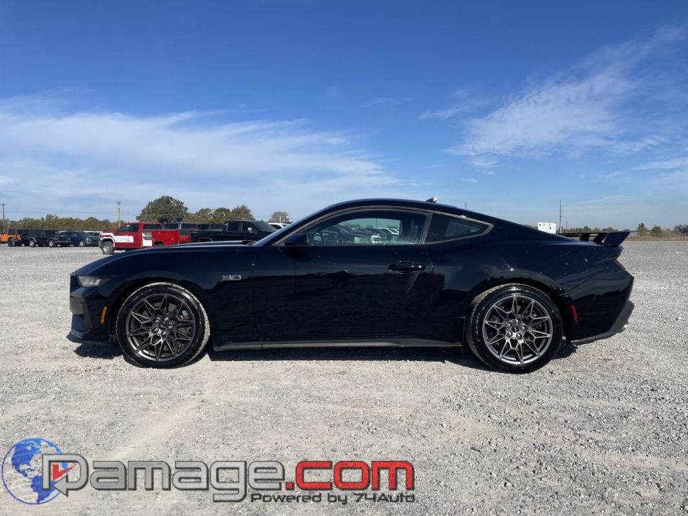 2024 Ford Mustang GT Premium - photo 3
