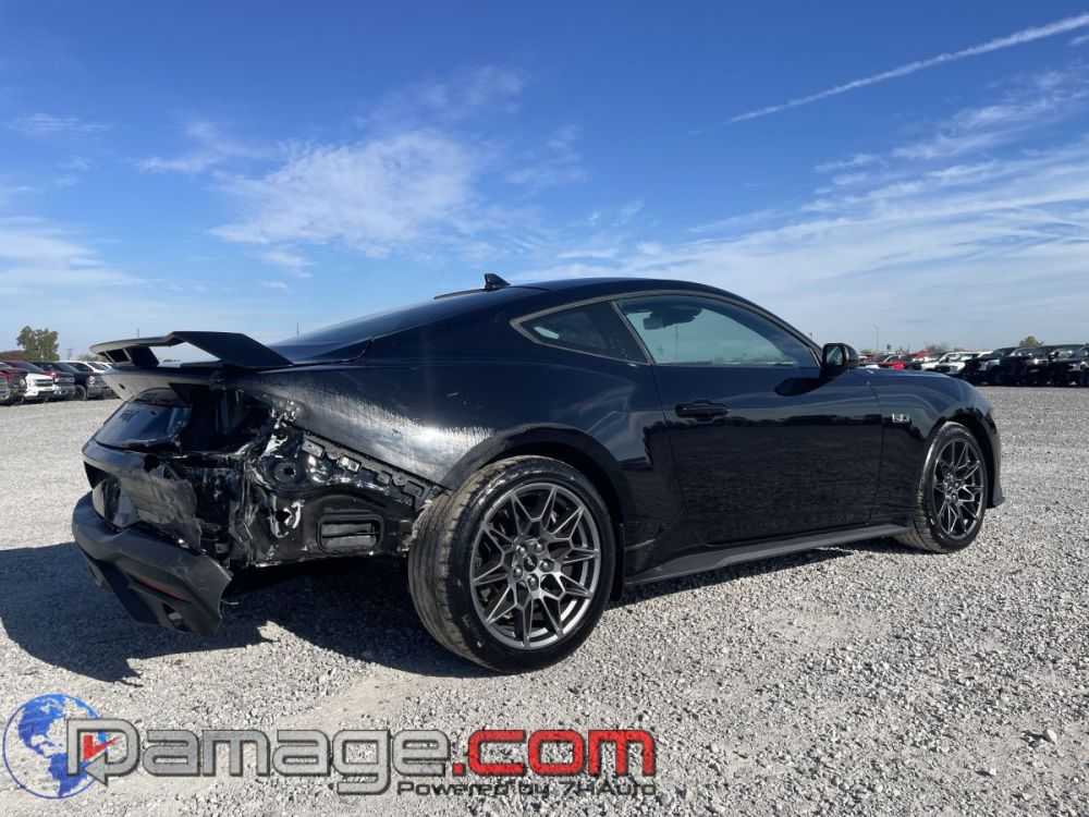 2024 Ford Mustang GT Premium - photo 6