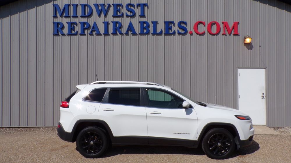 2017 Jeep Cherokee Latitude (FWD) - photo 4