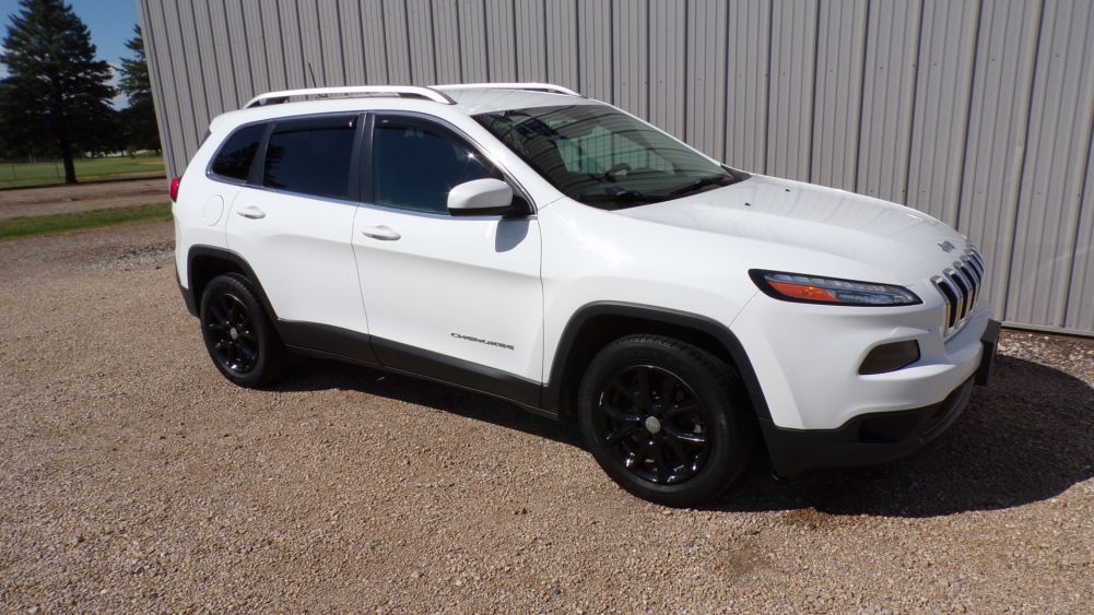 2017 Jeep Cherokee Latitude (FWD) - photo 5