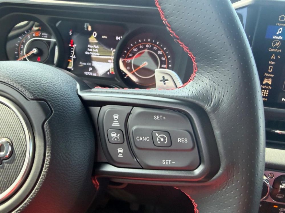 2024 Jeep Wrangler - photo 11