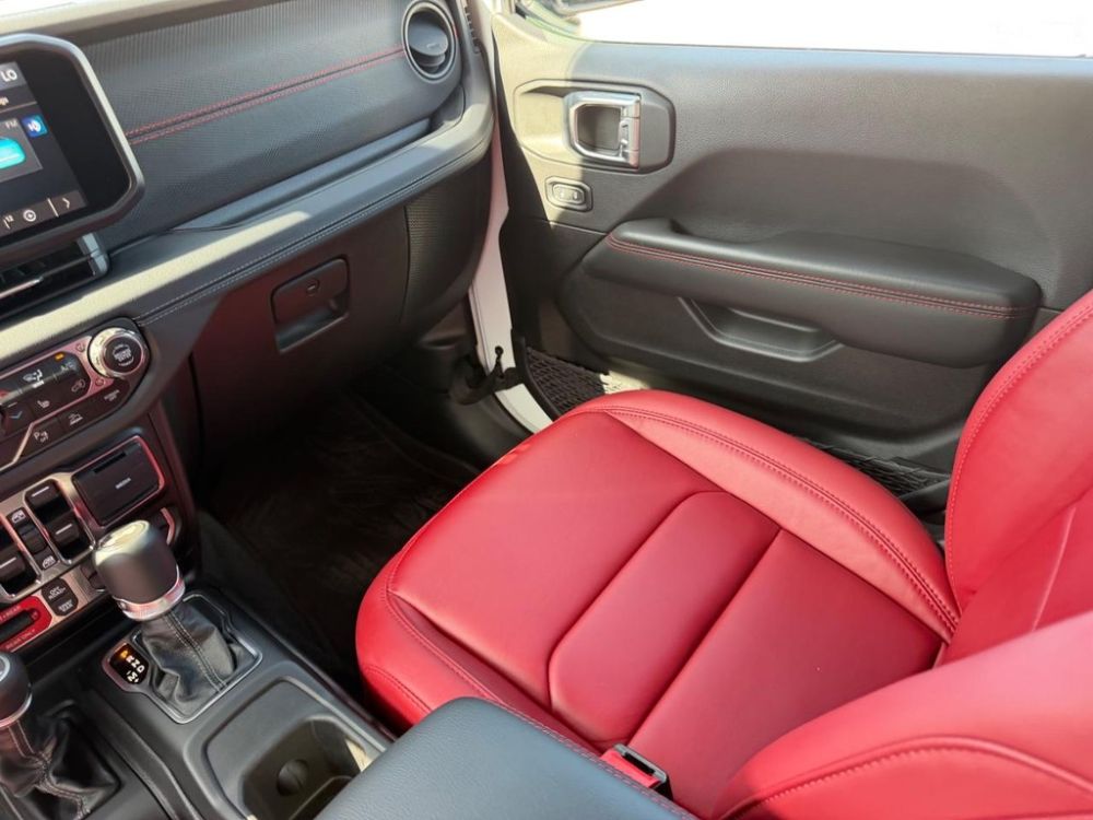 2024 Jeep Wrangler - photo 15