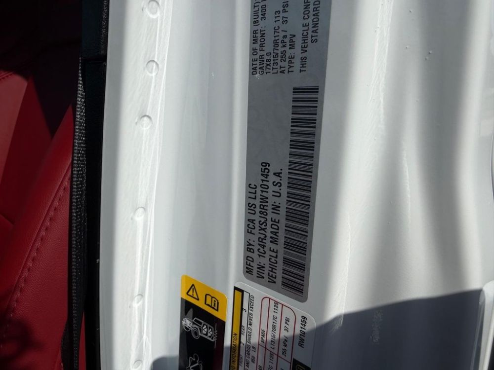 2024 Jeep Wrangler - photo 20