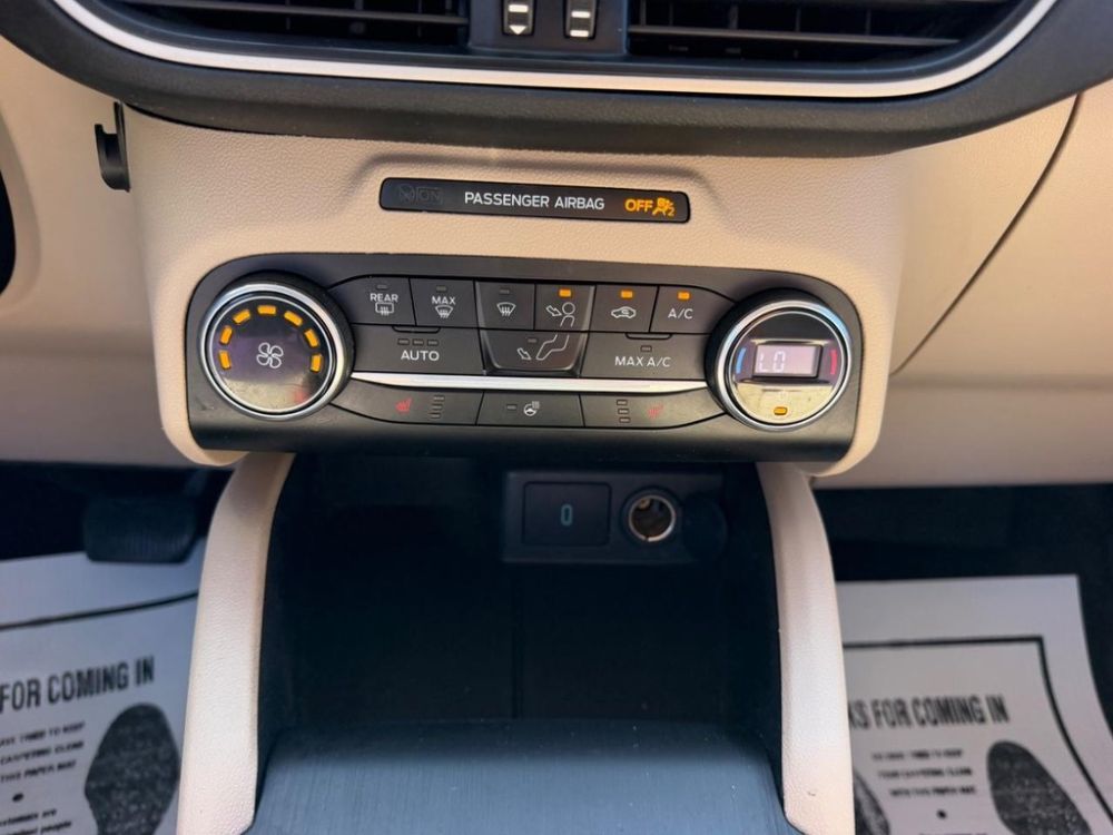 2020 Ford Escape - photo 13